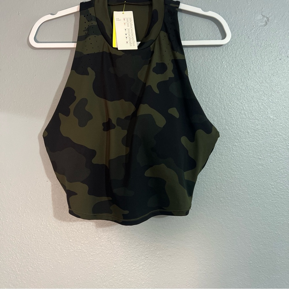 All In Motion Women Light Support Camo Crop Top with Built-in Bra XXL